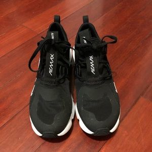 black/white air max infinity’s